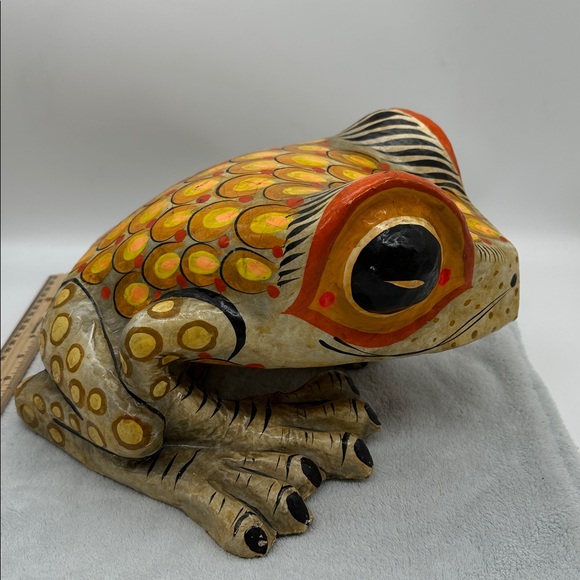 Vintage Mexican Folk-Art Handpainted Paper Mache Whimsical Frog - Picture 6 of 11